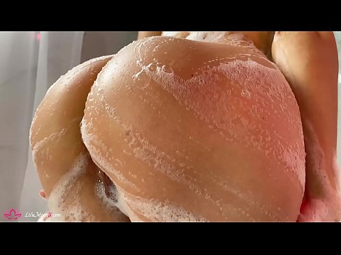❤️ Brunette Anapiga Pussy kwa Pussy kwa Vibrator hadi Orgasm kali katika Shower kwetu ❌❤